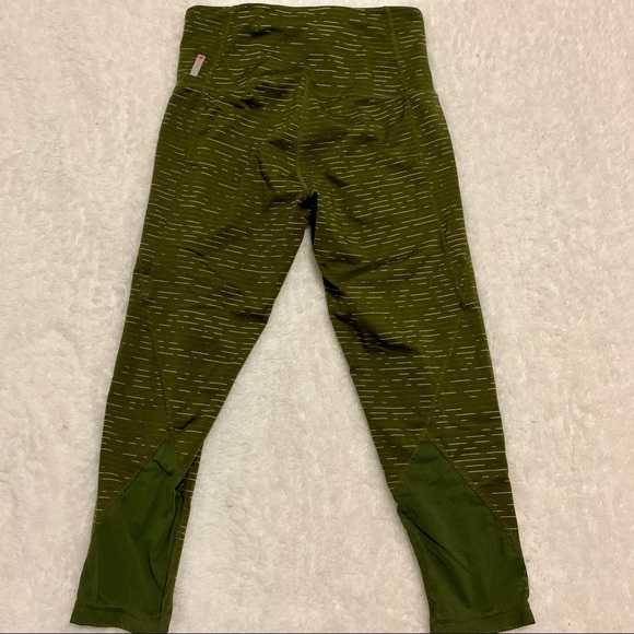 Zella cropped leggings size small - Picture 4 of 4